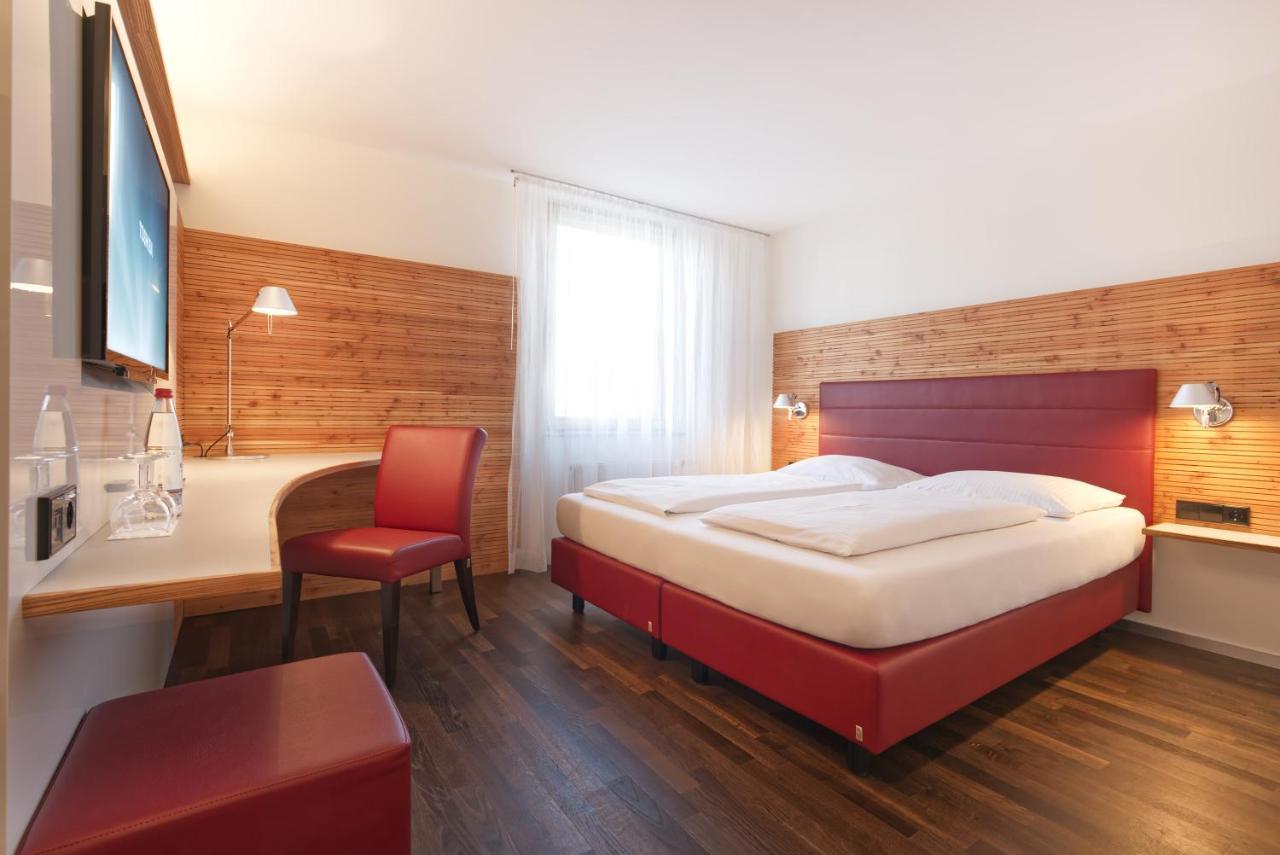 Parkhotel Schillerhoehe มาร์บาค อัม เนคคาร์ ภายนอก รูปภาพ