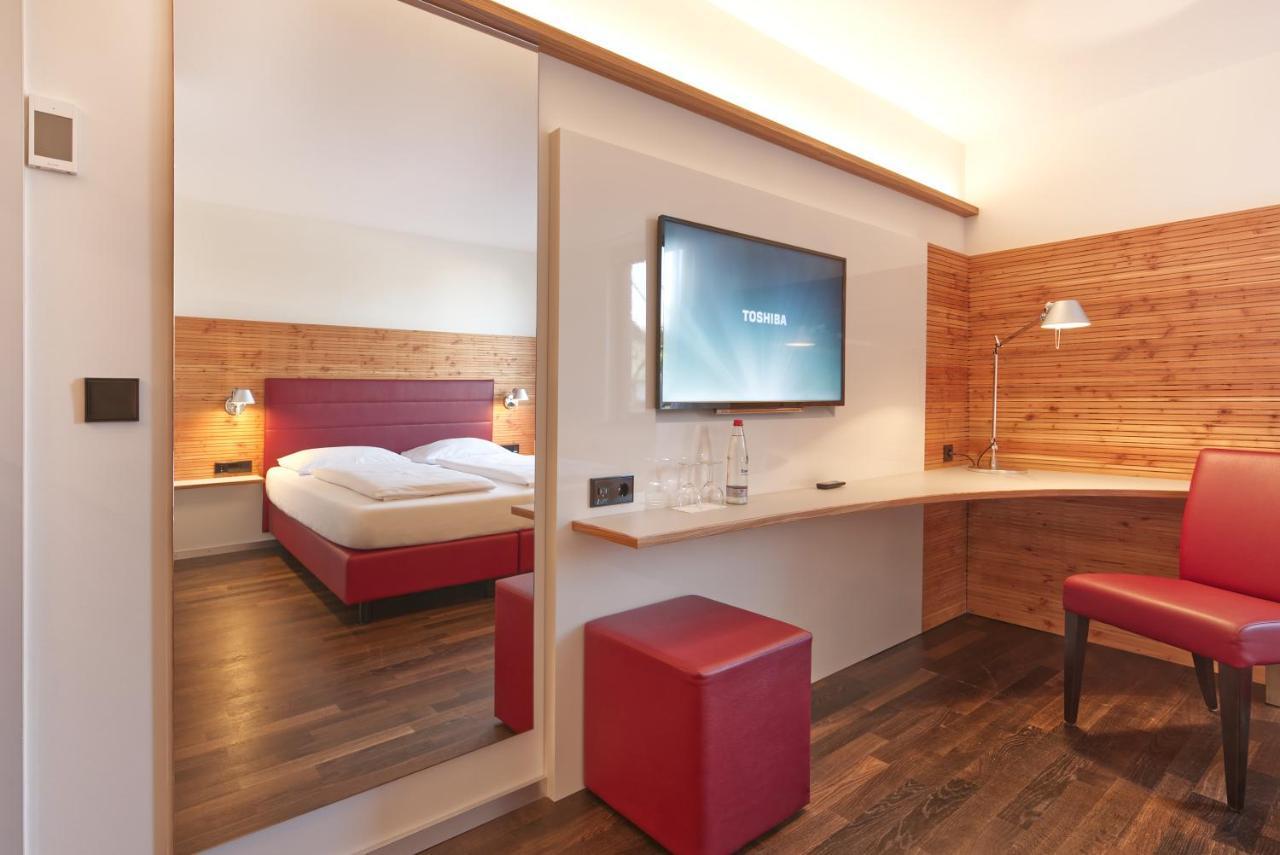 Parkhotel Schillerhoehe มาร์บาค อัม เนคคาร์ ภายนอก รูปภาพ