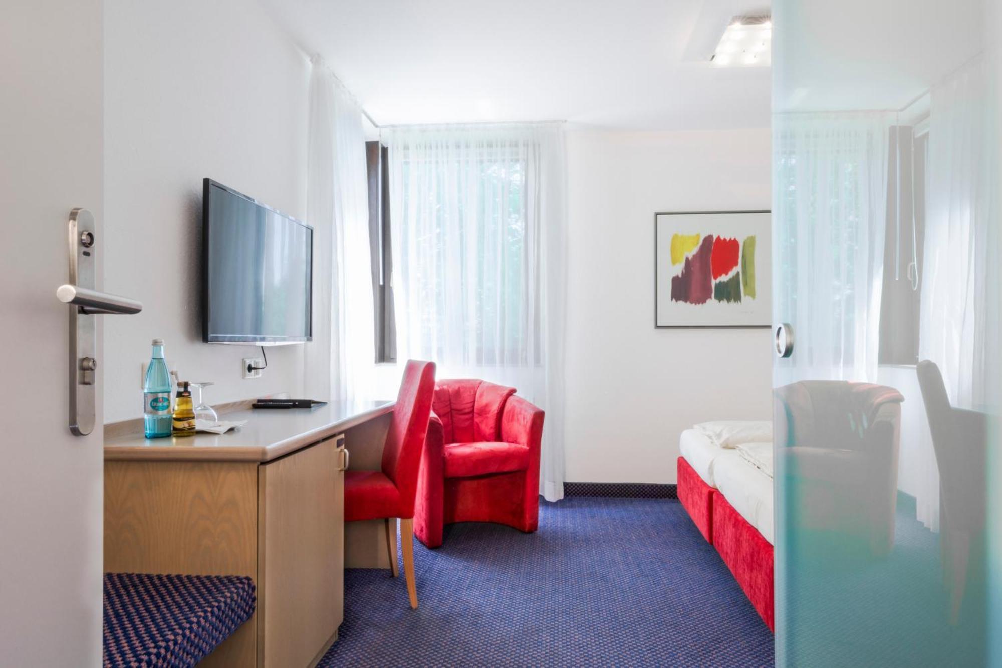 Parkhotel Schillerhoehe มาร์บาค อัม เนคคาร์ ห้อง รูปภาพ